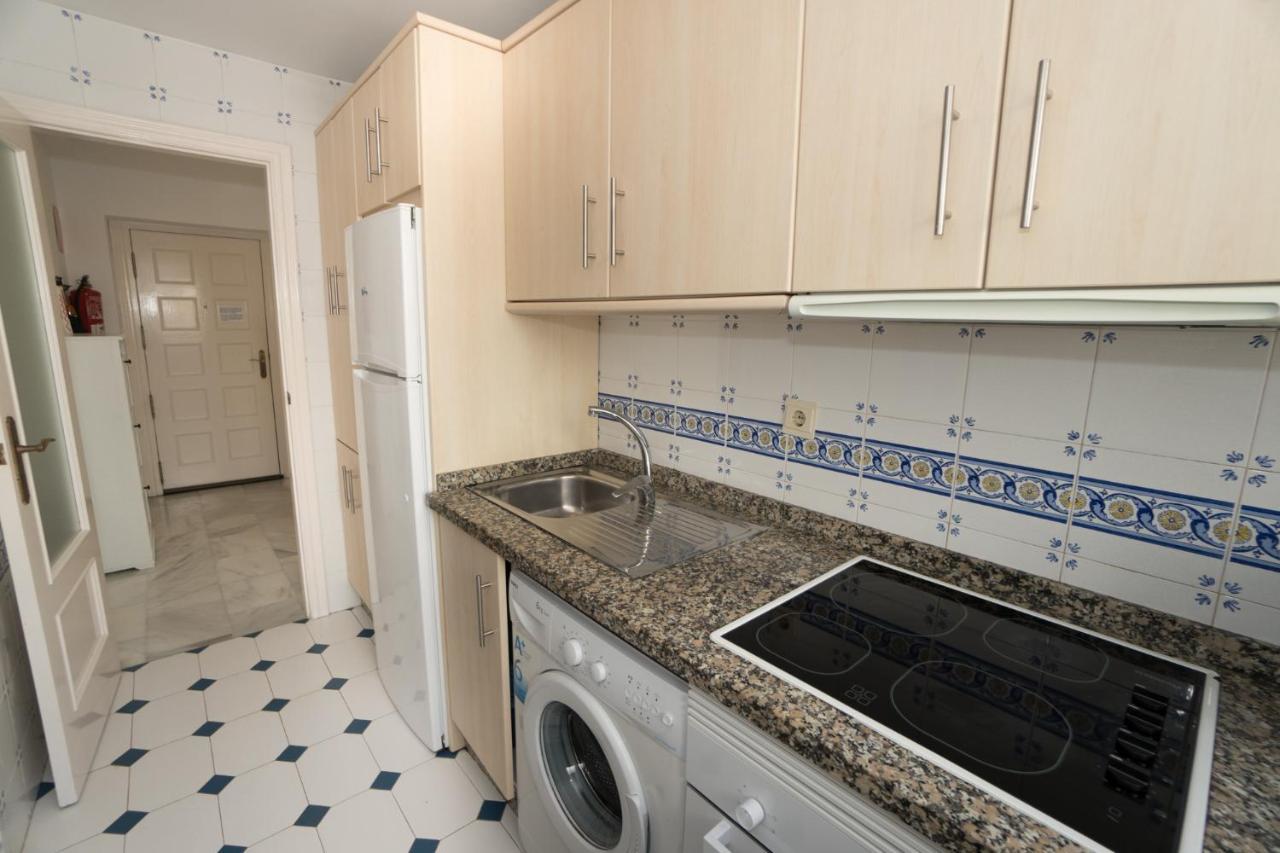 Edf. Fuentes C Bajo A Apartment Nerja Bagian luar foto